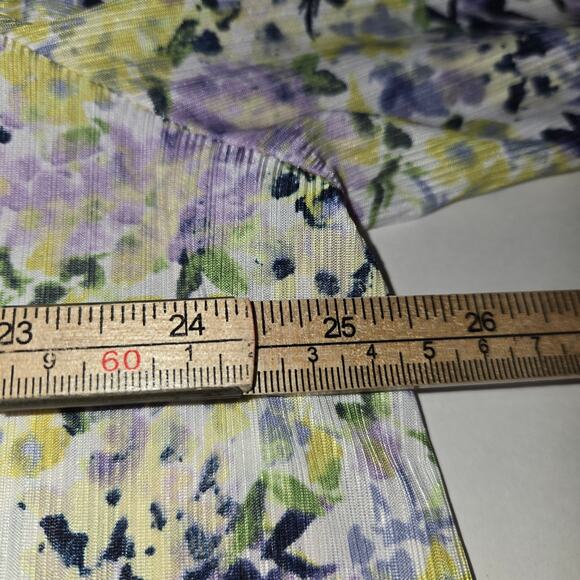 Emaline Woman Petite 2X Top Floral Blouse Micro Pleats Flowy Casual Career New - Picture 10 of 13